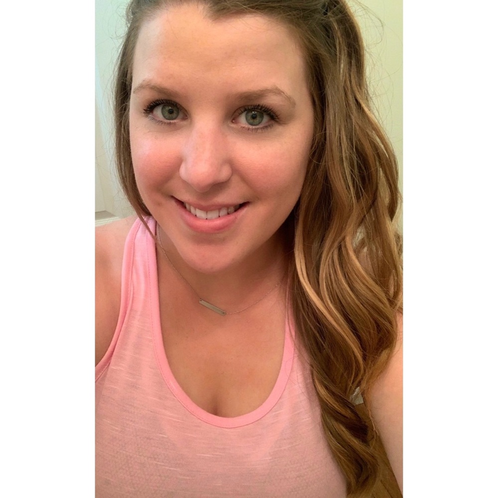 Meet your Posher, Ashley